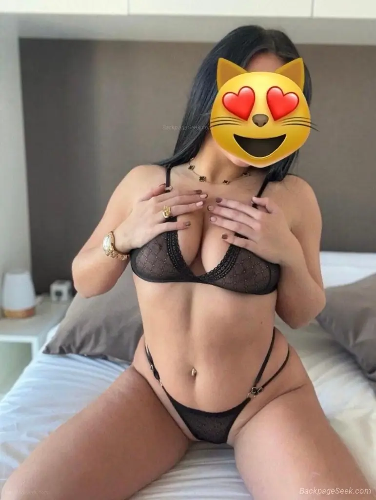 Disponible Para Complacerte Chica latina