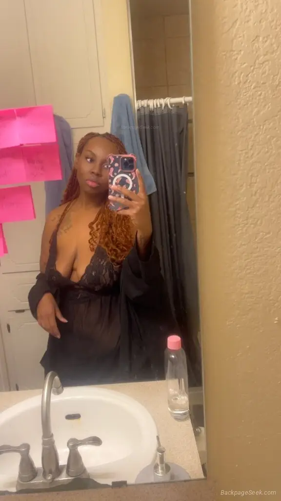 The Curvy Connoisseur
