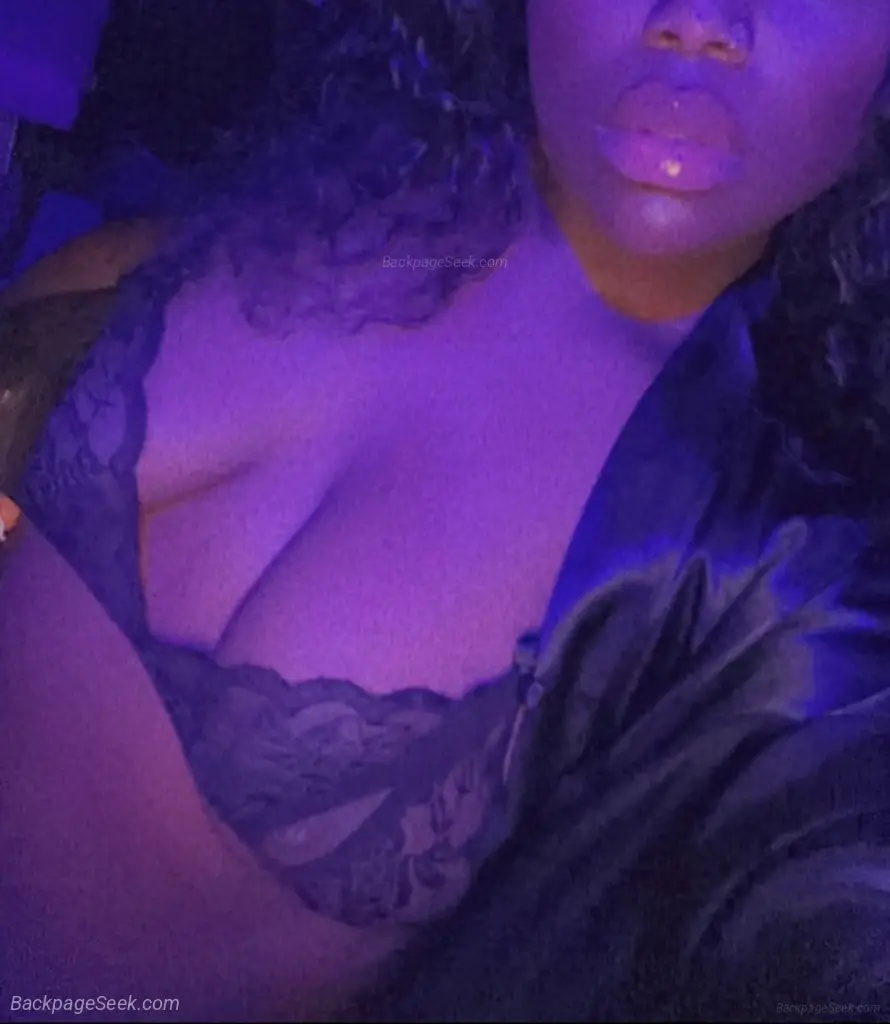 here for a lil time not a long time in Austin – Women Seeking Men photo 3