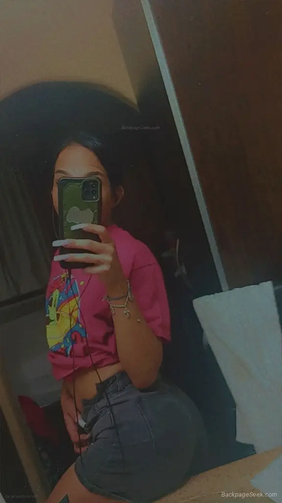 hey im back lets hang out - trans in Austin – Women Seeking Men photo 2