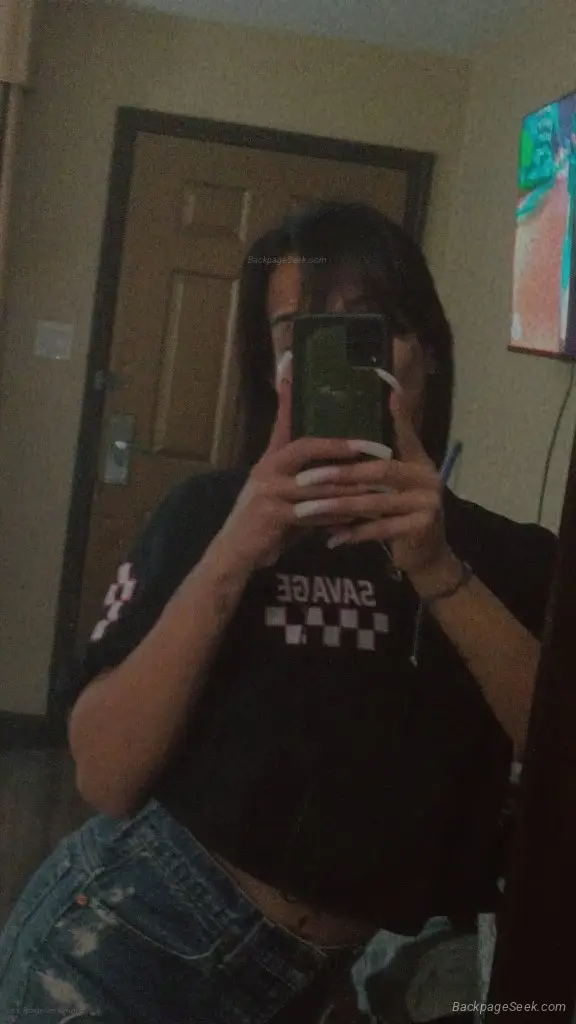 hey im back lets hang out - trans in Austin – Women Seeking Men photo 4