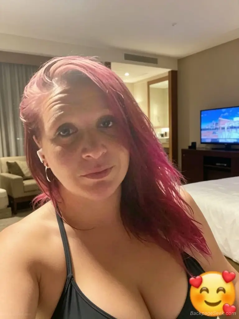 I'm a nice girl available, outgoing Southern Bombshell
