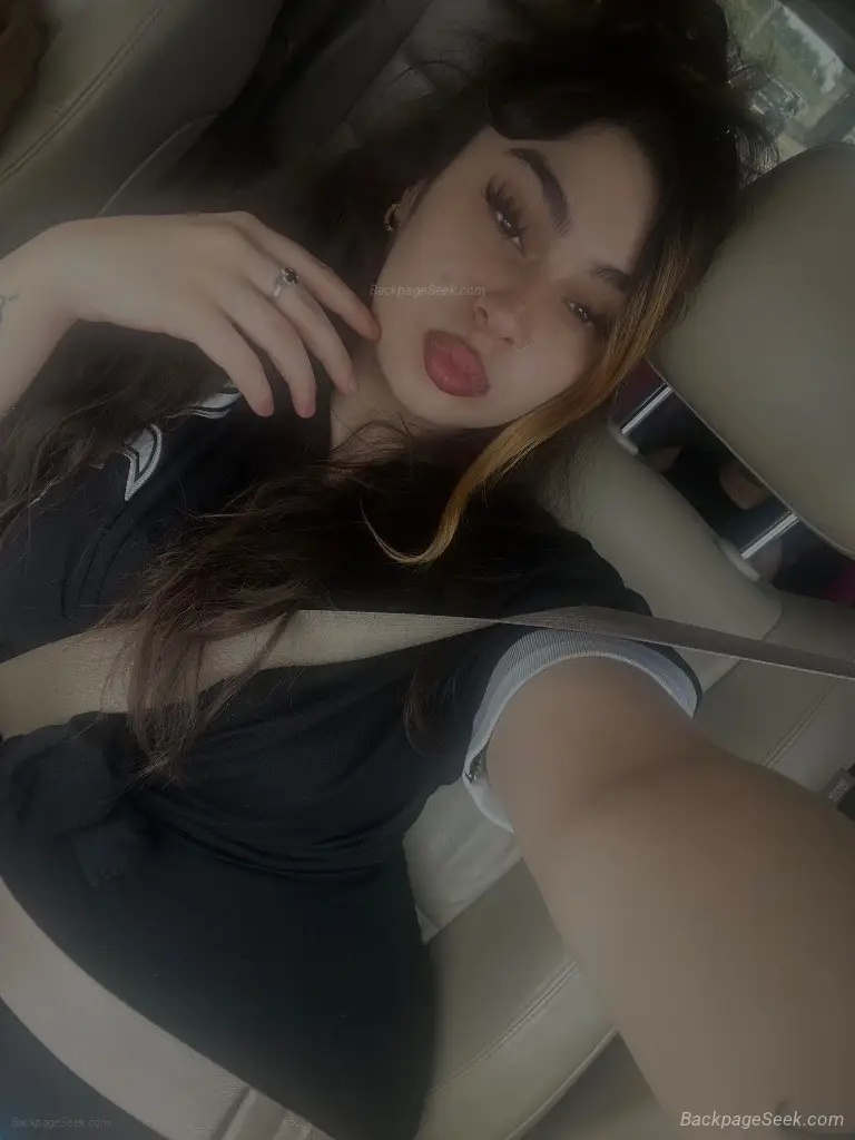 Classy Beauty with a Sexy Twist in Austin – Women Seeking Men photo 2