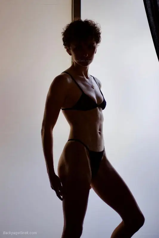 Casey Valentine Perfectly Sweet with Intentional Edge in Austin – Women Seeking Men photo 3
