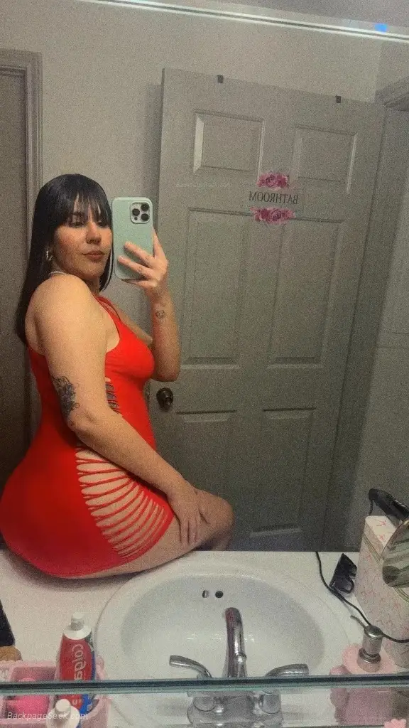 cubanita real y nalgona