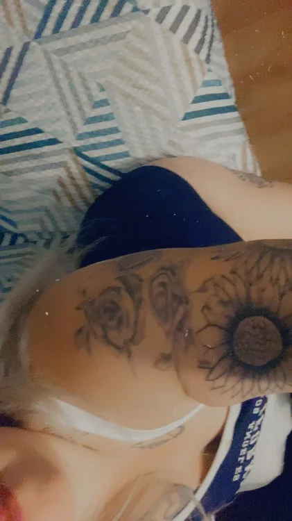 Big Booty Blue-Eyed Beauty At Your Service