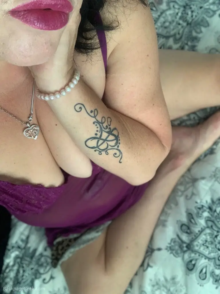 VioletFoxglove Sexy Mature Beautiful