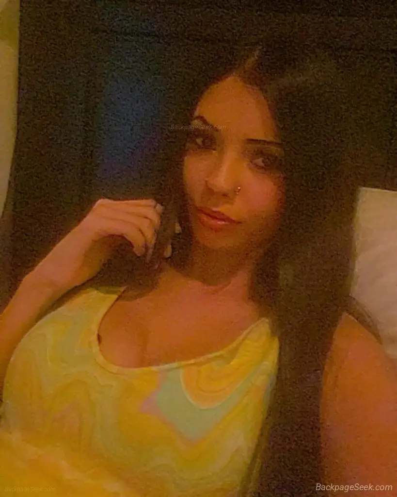Hey love 21 YRS 5 2 110 lbs petite playgirl in Bakersfield – Women Seeking Men photo 3