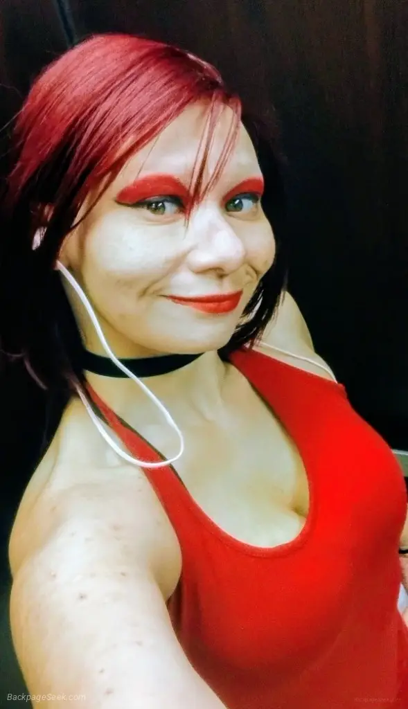 Wild Wet Wednesday in Bakersfield – Women Seeking Men photo 5