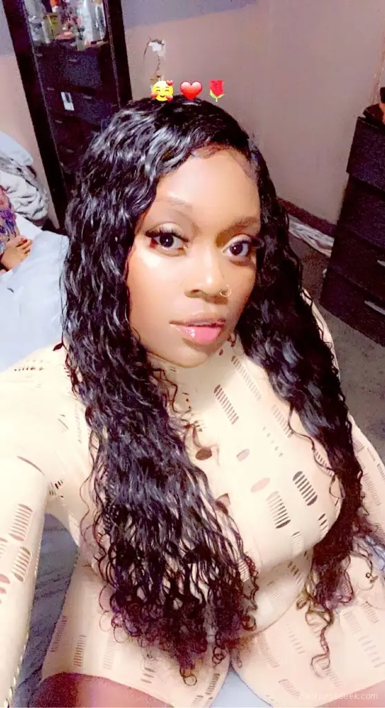 incalls specials come have some fun with my sexy chocolate a... in Bakersfield – Women Seeking Men photo 2