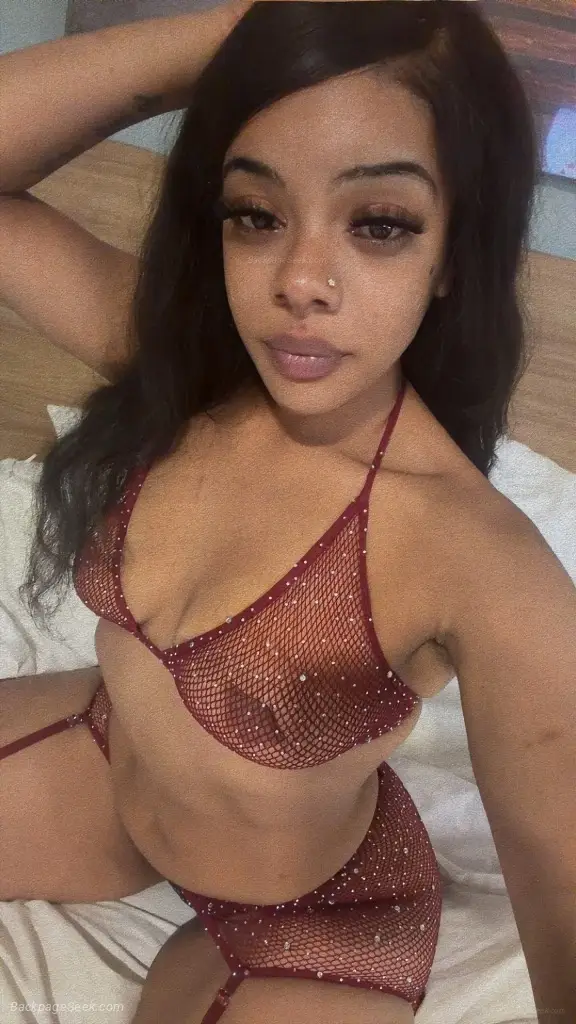 PETITE AND A HUGE FREAKK AVAILABLE Qv incall specials in Bakersfield – Women Seeking Men photo 5
