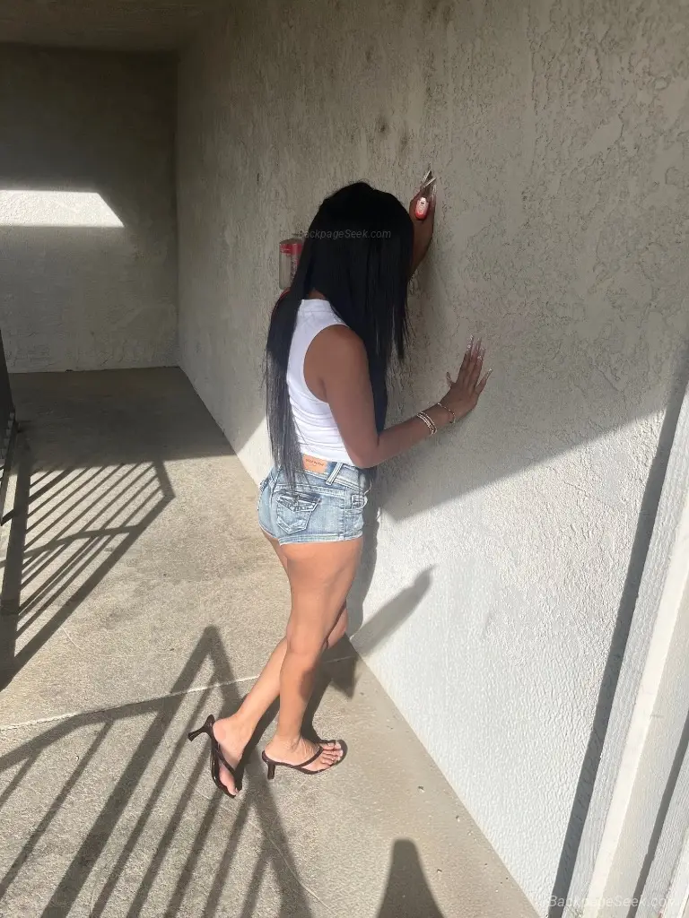 look at my videos incall outcall YOUR PETITE FIJI indian FAN... in Bakersfield – Women Seeking Men photo 2