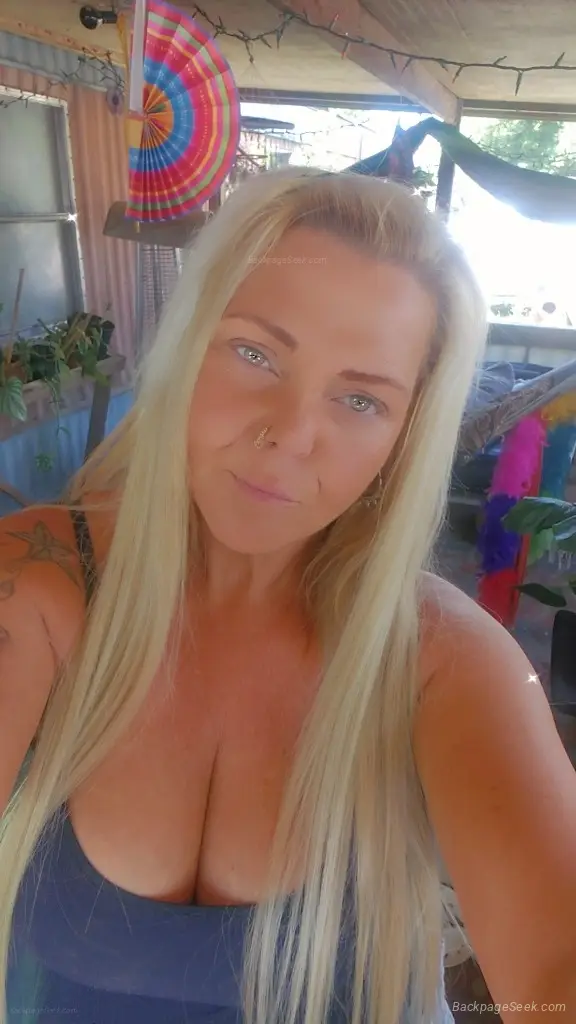 START YOUR WEEK OFF RIGHTONEHOTMILF in Birmingham – Women Seeking Men photo 5