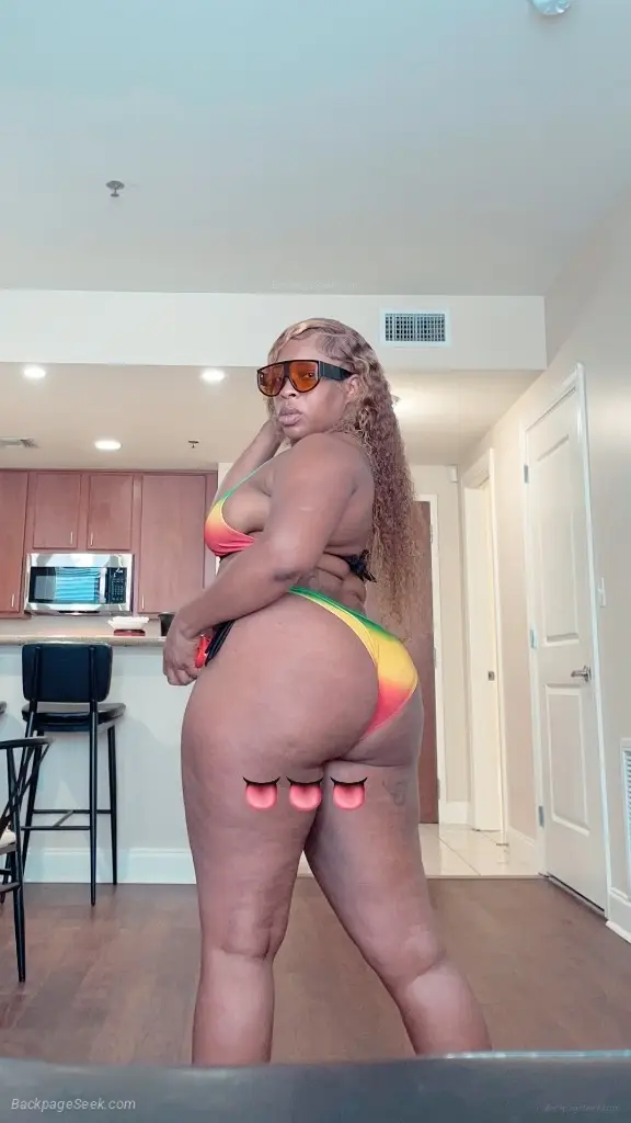 YOUR FAVORITE SECRET TIGHT ALL 3 OPEN SUPER SOAKER in Birmingham – Women Seeking Men photo 3