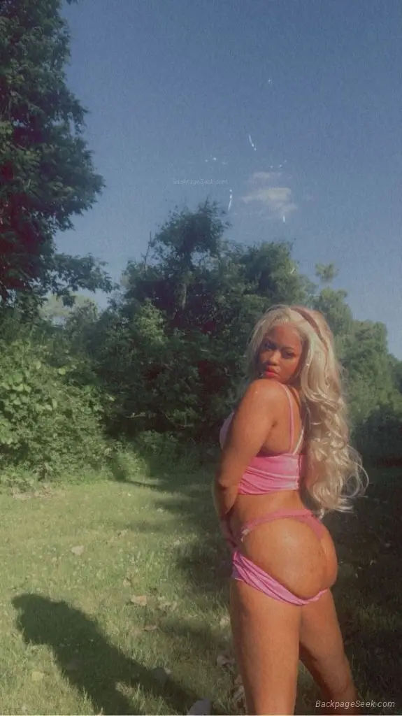 Let me fulfill your fantasies and all your needs