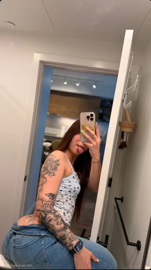 Im Allie Looking for someone who wants more than just an ord... in Birmingham – Women Seeking Men photo 4