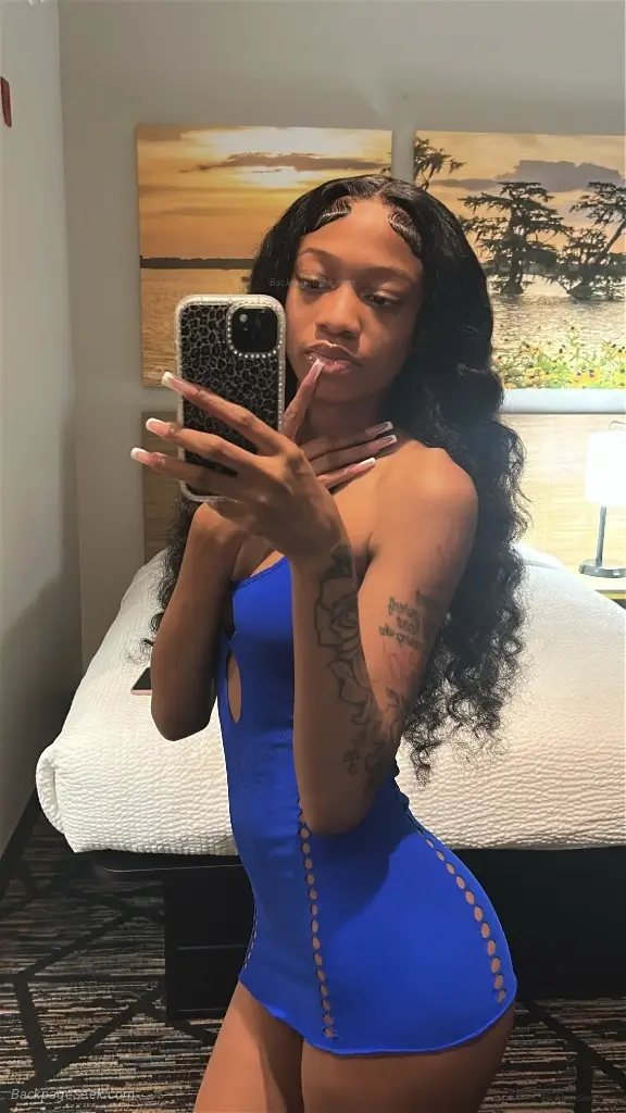 Back in town sexy red bone petite and sweet new incalloutcal... in Birmingham – Women Seeking Men photo 3
