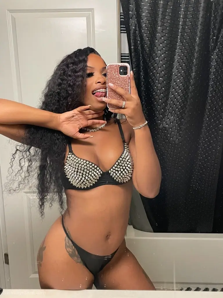 COME HAVE SOME FUN WITH ME in Birmingham – Women Seeking Men photo 3
