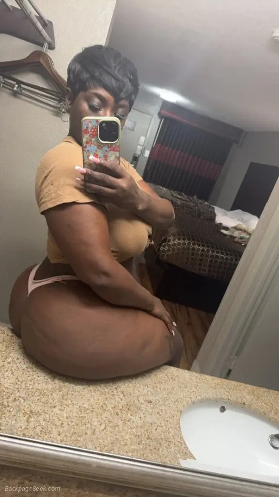 WELCOME TO THE CHOCOLATE FACTORY WHERE'S EVERYTHING SWEET in Birmingham – Women Seeking Men photo 6