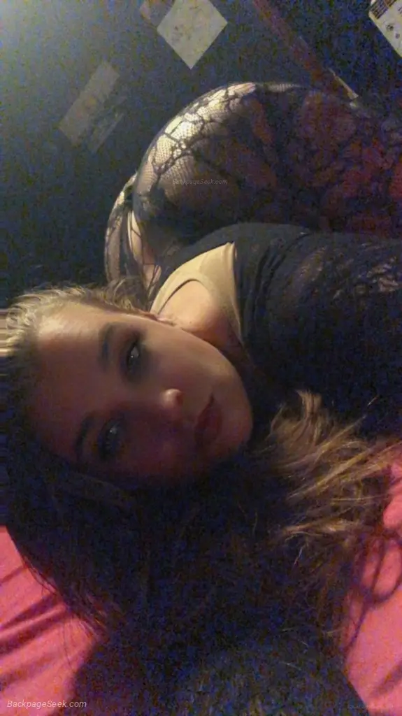 TRY A WHITE GIRL WITH A 42in azz ALL REAL SOFT AND SAFE CUM SEE