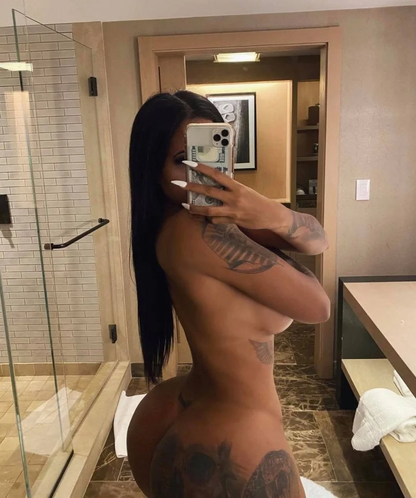 Your ideal girl to make all your dreams come true in Bloomington – Women Seeking Men photo 2