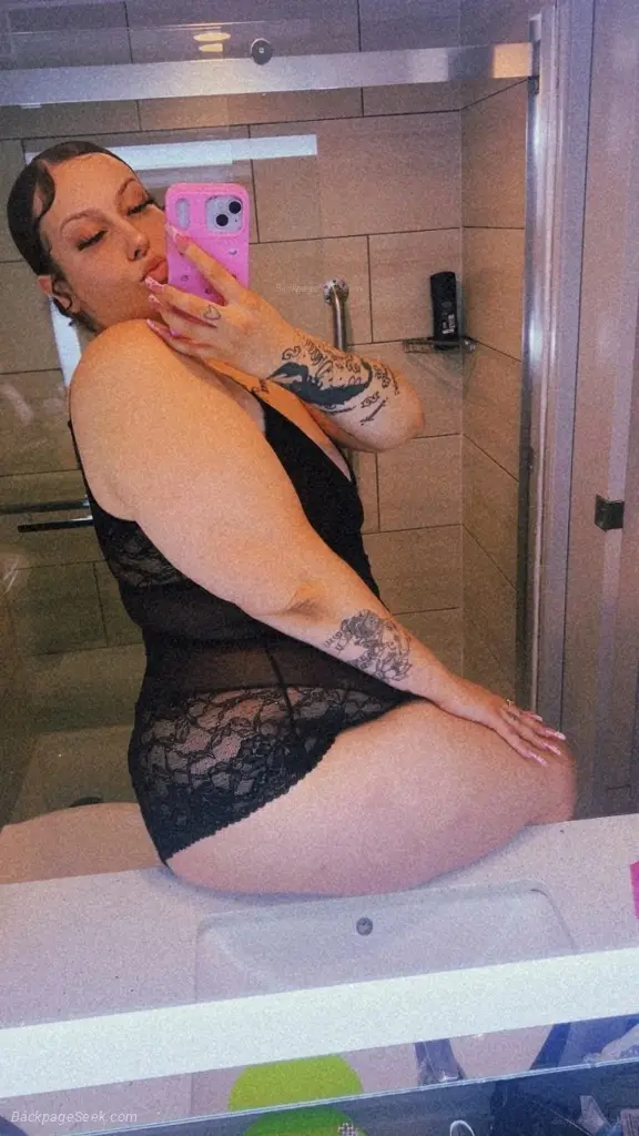 OUTCALL OR INCALL YOUR FAVORITE 6FT TALL SNOW BUNNY in Boise – Women Seeking Men photo 4