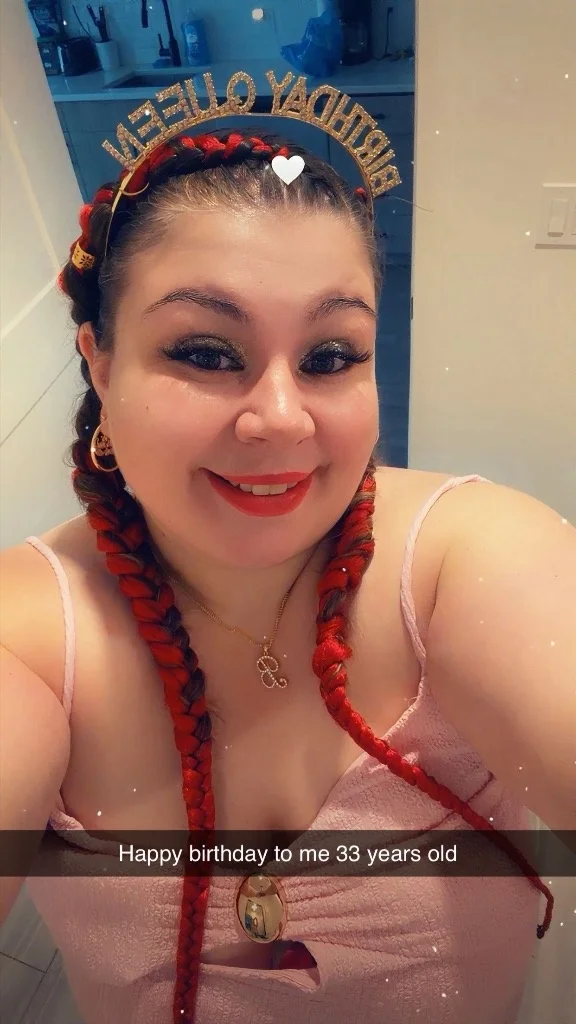 Thick and juicy Portuguese queen in Boston – Women Seeking Men photo 2