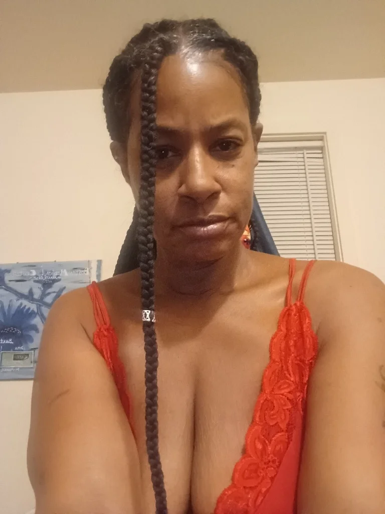 Hey guys in Boston – Women Seeking Men photo 3