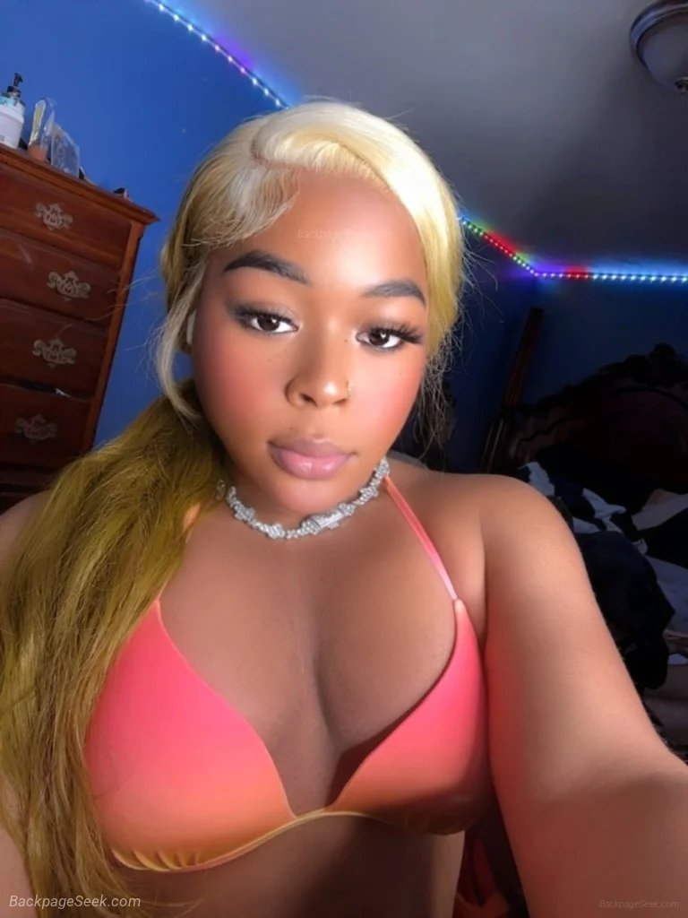5'5 but my throat 6'6 in Boston – Women Seeking Men photo 5