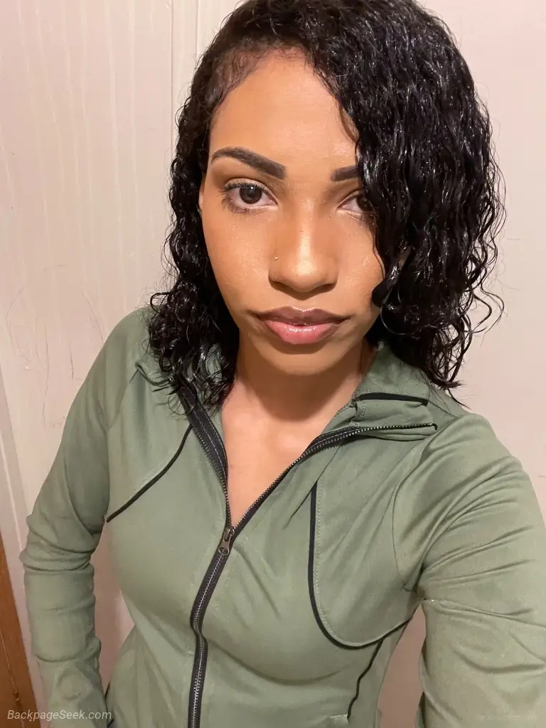 Bad decisions never looked this good in Boston – Women Seeking Men photo 2