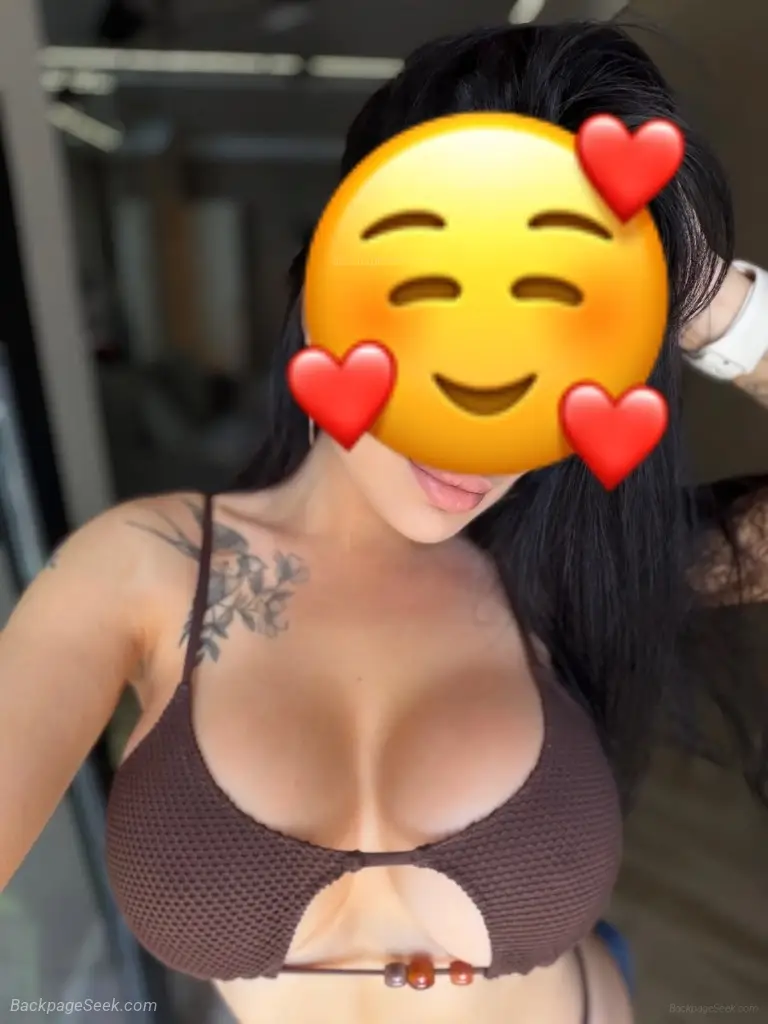 5 ft slim thick looking for something new available baby in Boston – Women Seeking Men photo 3