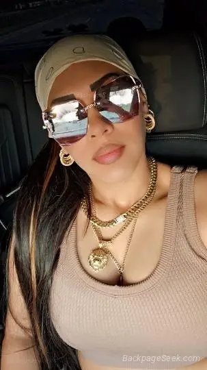 LATINA NEW IN THE AREA HELLO AVAILABLE 24/7