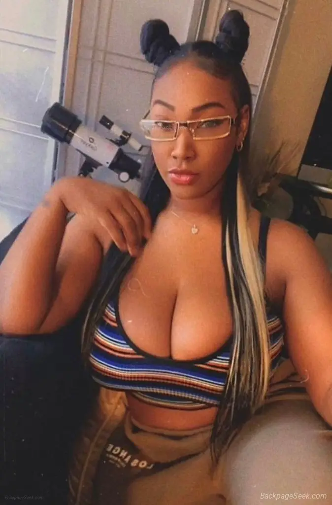 Hello, my name is Natalie. I m available 24 hours a day. Just call