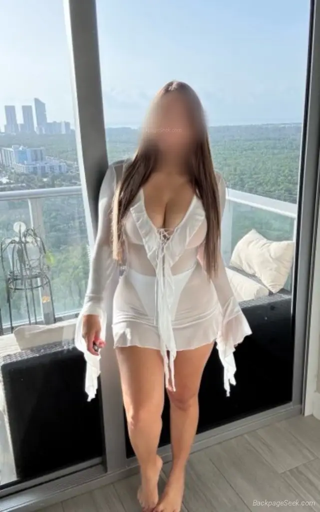 Sexy Latina girl with exclusive services in WOBURN