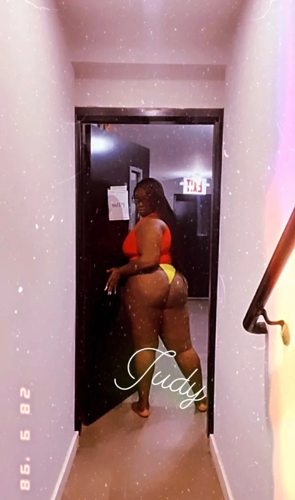 LET ME CREAM ON IT THE THROAT GOBBLING LETS HAVE FUN THICKER THAN in Bronx - Women Seeking Men photo 5