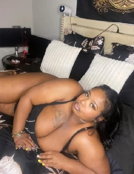 CURVY BBW QUEEN BACK IN TOWN Sweet Confident And Fun in Bronx - Women Seeking Men photo 4