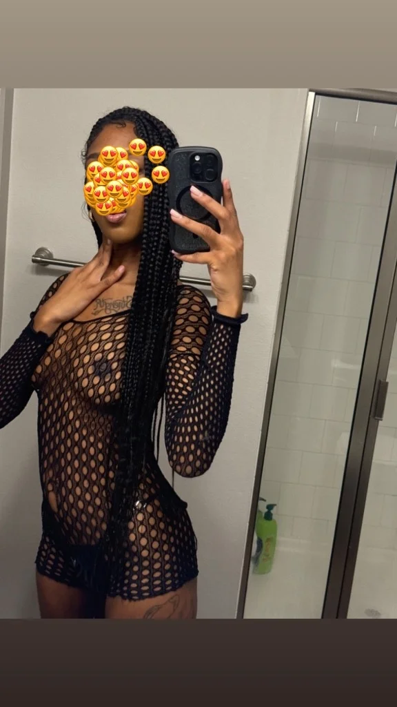 100 deal for OUTCALL or INCALL I HOST HMU in Buffalo - Women Seeking Men photo 3