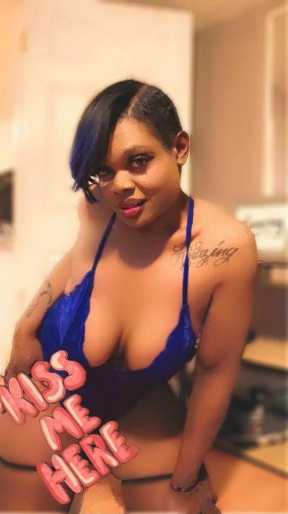 Available Now Sweet Curvy Companion Buffalo in Buffalo – Women Seeking Men photo 3