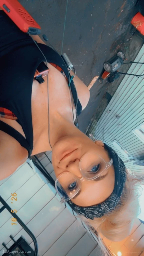 Come have a funday with me and or ysn in Buffalo – Women Seeking Men photo 3
