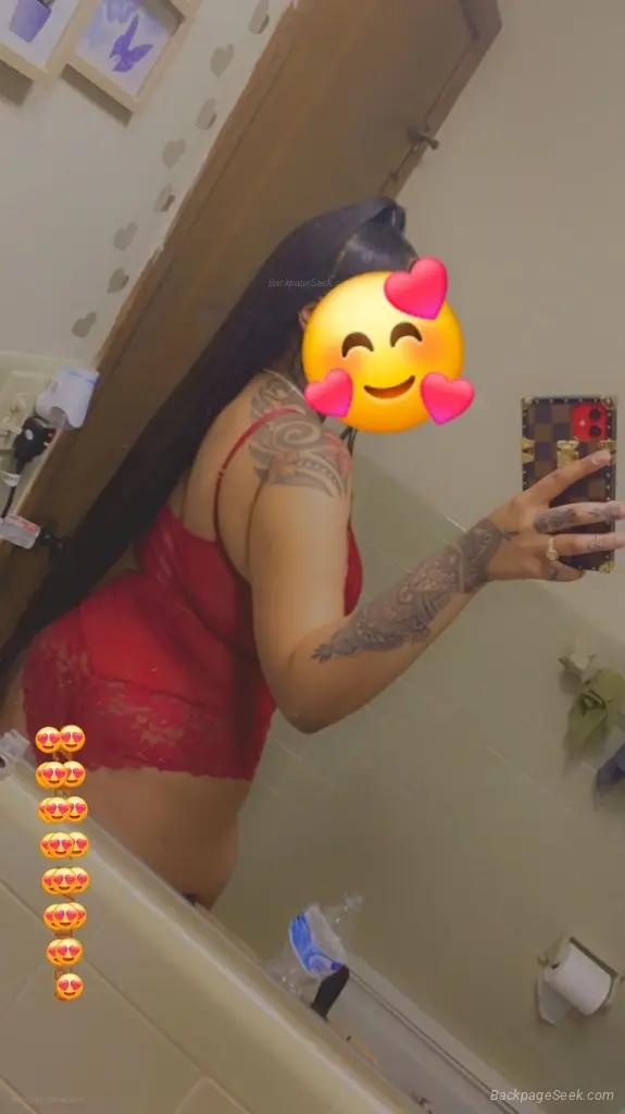 Sloppy Toppyy Head Mami let me cum get in your bed give you... in Buffalo – Women Seeking Men photo 4
