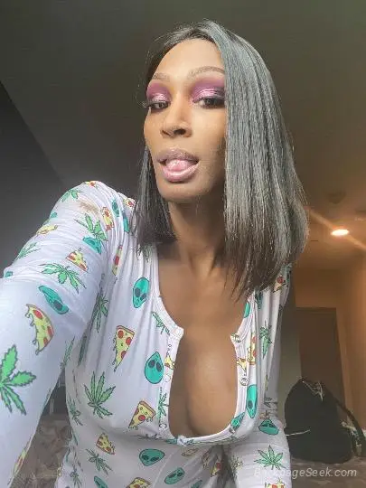 8in Fully Functional Ebony Shemale TS London Logan in Central Jersey – Women Seeking Men photo 2