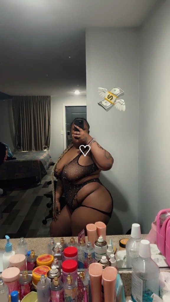 Freaky Friday 55 dollar Qv incall come to me in Charlotte – Women Seeking Men photo 4
