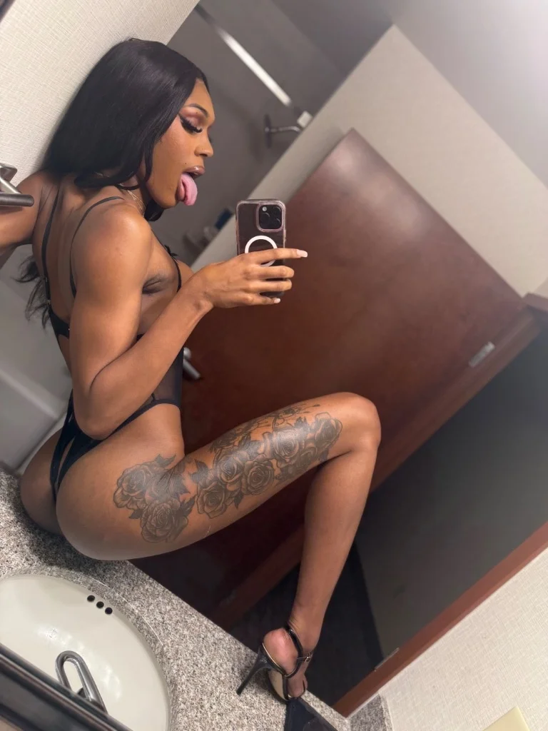 Mrsmilkhim The best trans experience in Charlotte – Women Seeking Men photo 2