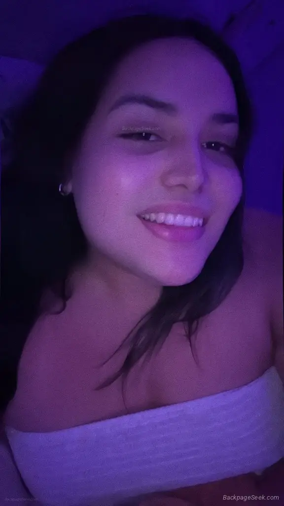 Latina in Charlotte – Women Seeking Men photo 2