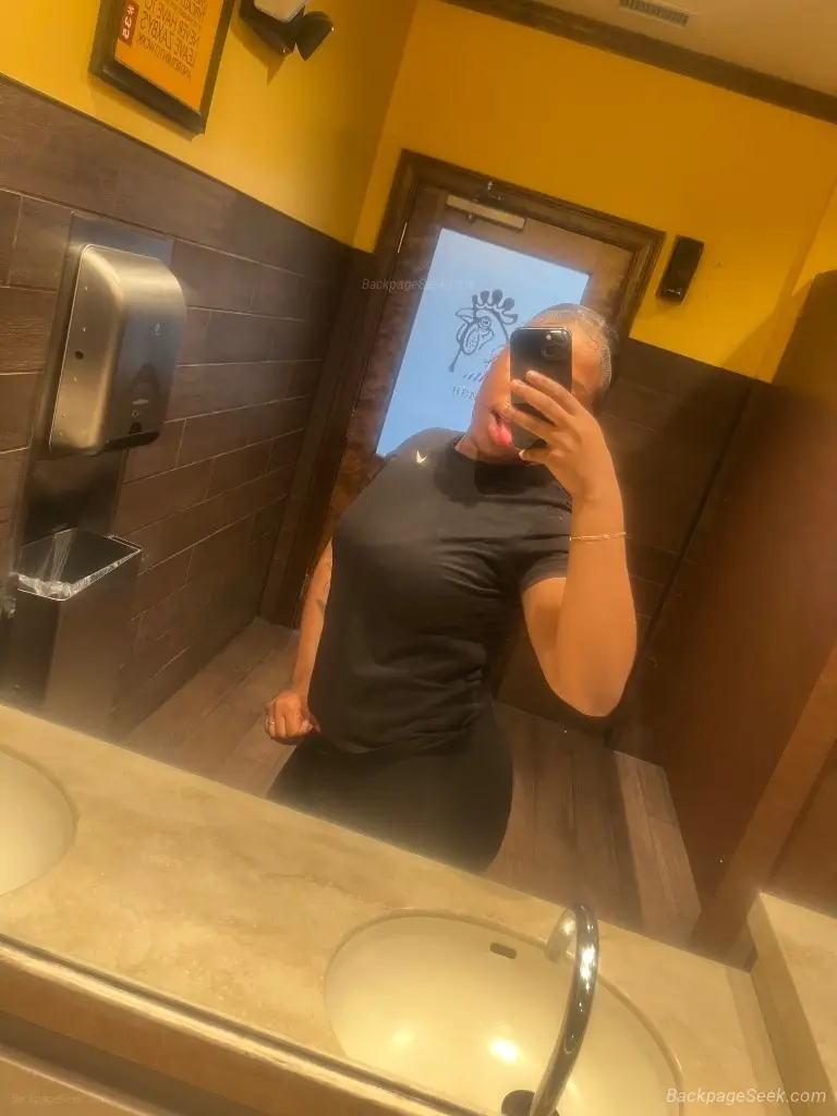 Worth Your While outcall only in Charlotte – Women Seeking Men photo 3