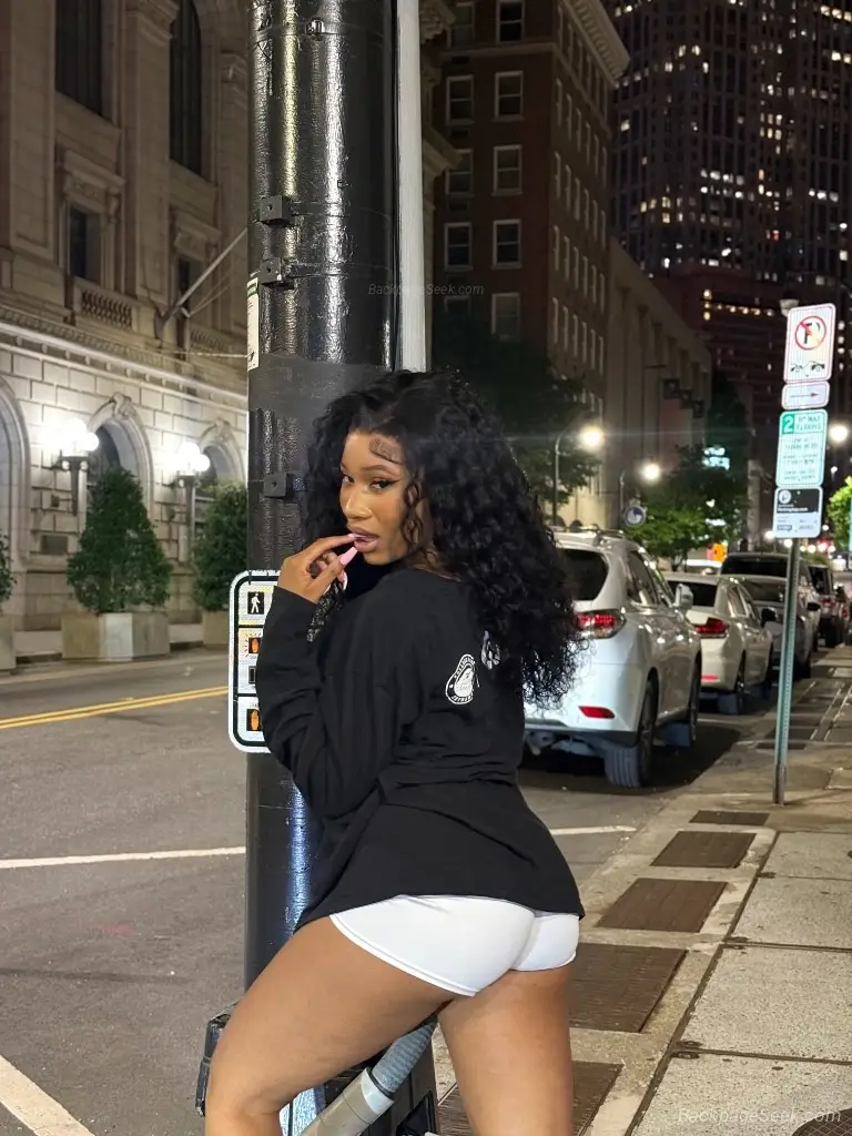 Sweet Submissive Beauty Charlotte This Weekend Prebook Now in Charlotte – Women Seeking Men photo 2