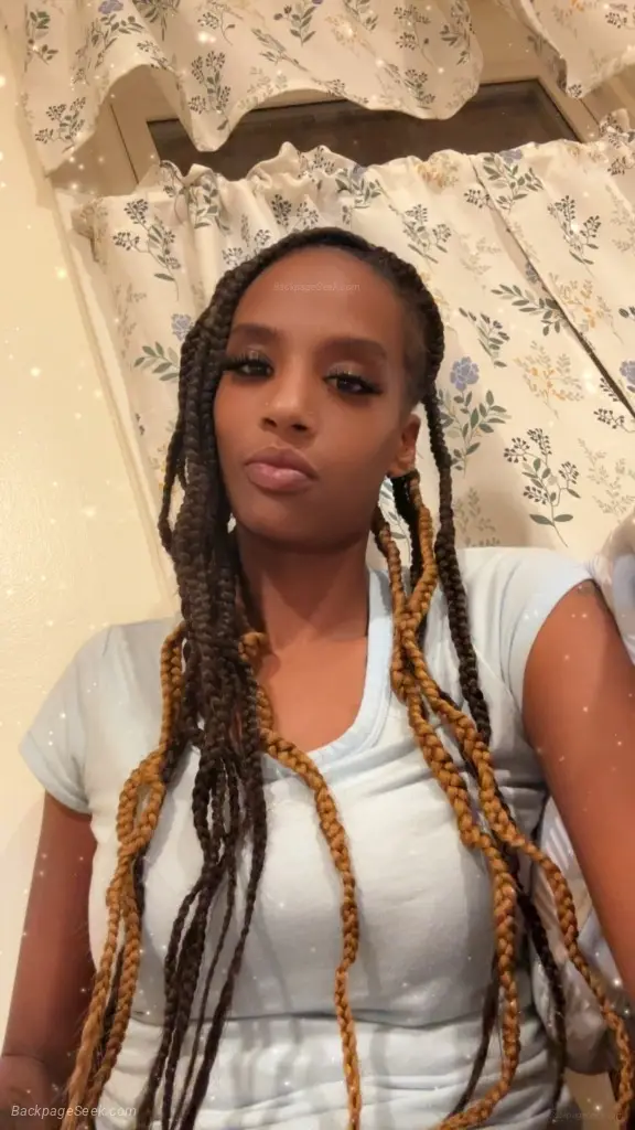 looking for a good time in Charlotte - Women Seeking Men photo 2