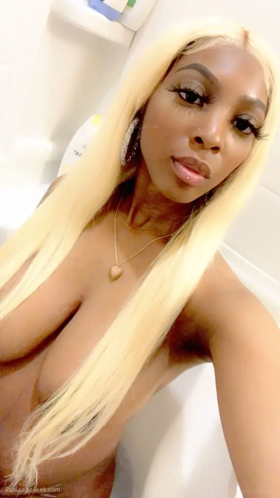 AVAILABLE NOW in Charlotte – Women Seeking Men photo 3