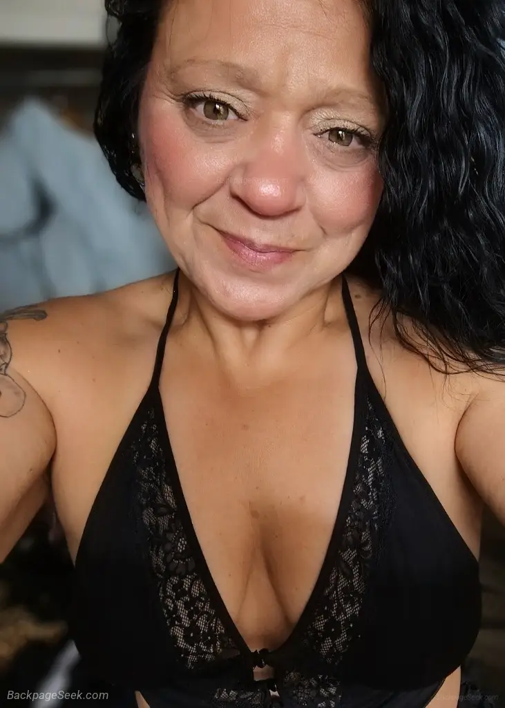 Thick Hot and Soooo ReadyR You in Charlotte – Women Seeking Men photo 6