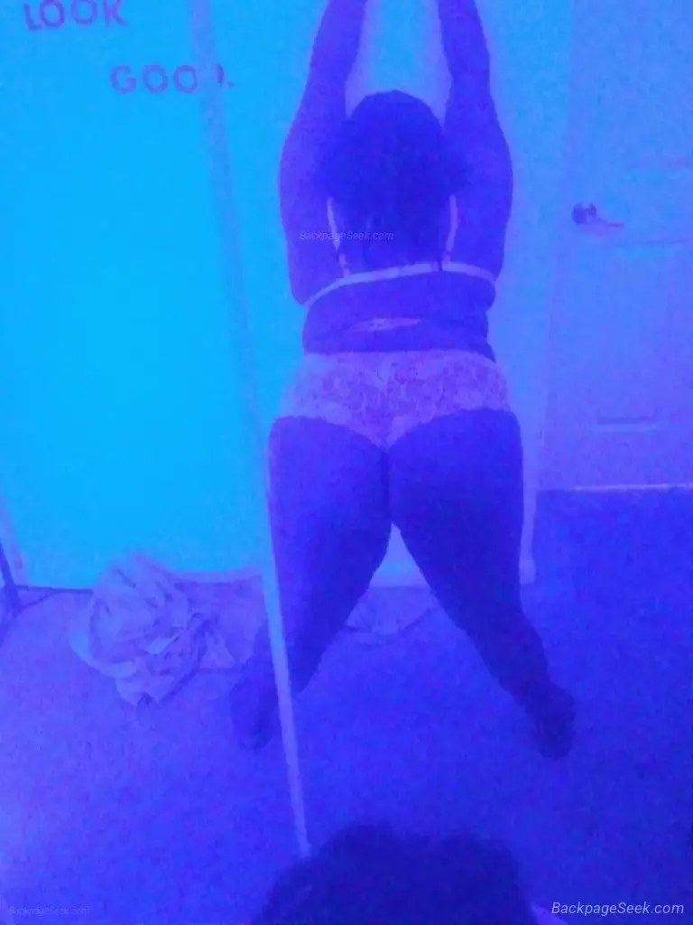 Sexxy Clean Haitian BBW (Car Play)